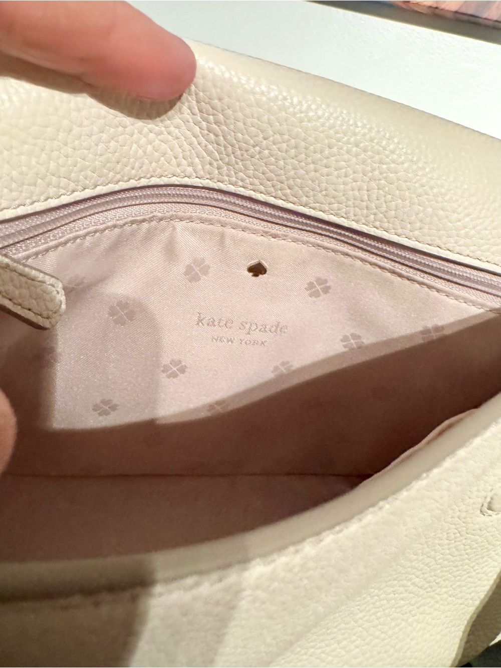 kate spade pebble leather crossbody bag in light cream - Picture 3 of 10